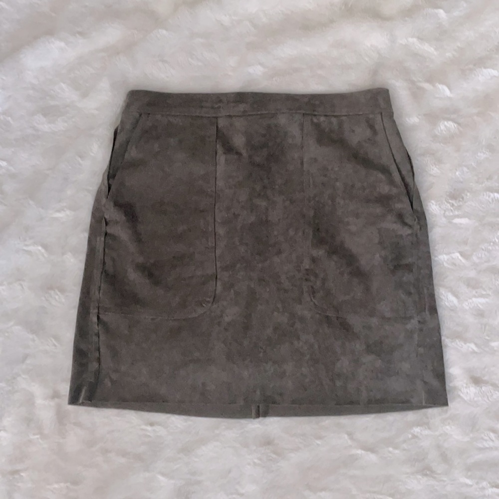 Suede stretch skirt